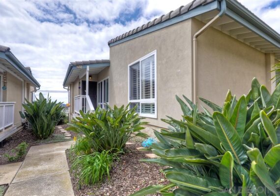 205 Turf View Dr Solana Beach